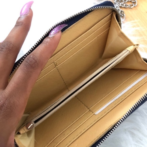 Wallet - Picture 3 of 3